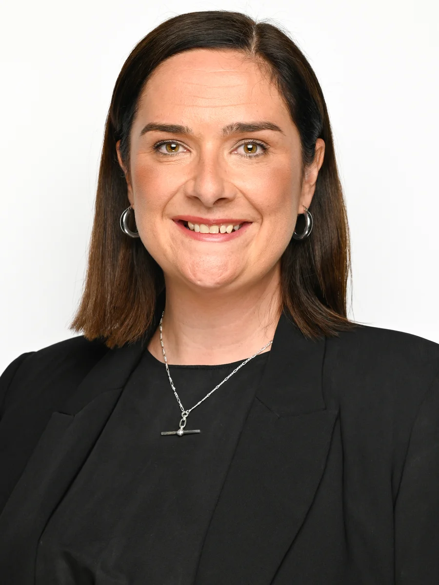 Mrs Catherine Devitt