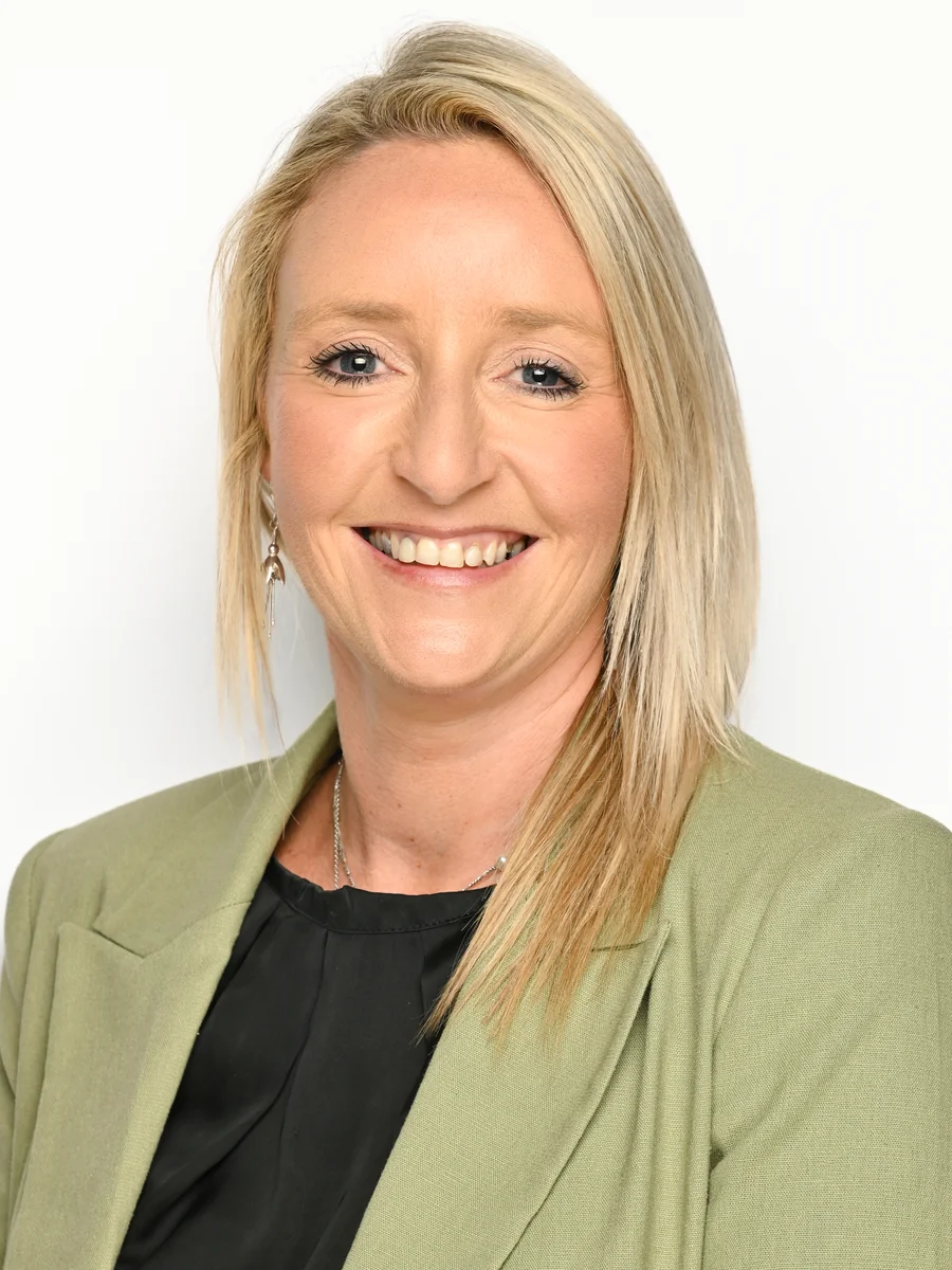 Miss Fiona O’Connell